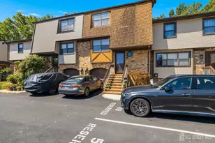 703 Merrywood Dr, Edison, NJ 08817 - Photo 2