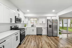 23 Pittsburgh Ave, Piscataway Township, NJ 08854 - Photo 14