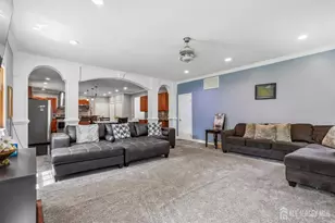 266 Fresh Ponds Rd, South Brunswick Township, NJ 08831 - Photo 8