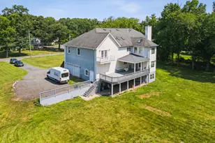 266 Fresh Ponds Rd, South Brunswick Township, NJ 08831 - Photo 2