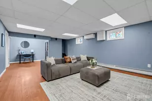 21 McGuire St, Menlo Park Terrace, NJ 08840 - Photo 26