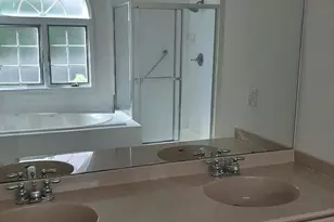 52 Westminster Dr, Monroe Township, NJ 08831 - Photo 18
