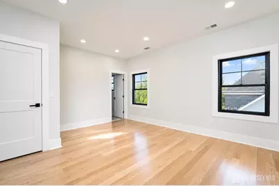 1684 Frank Street, Edison, NJ 08820 - Photo 36