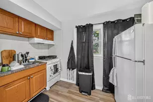 308 Columbus Pl, New Brunswick, NJ 08901 - Photo 4