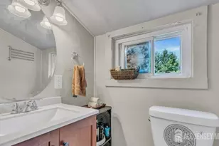 402 Ryders Ln, East Brunswick Township, NJ 08816 - Photo 26