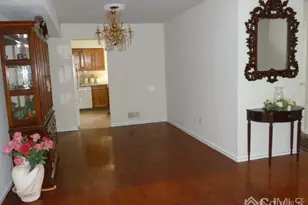408 Hawkshead Way, Franklin Township, NJ 08873 - Photo 2
