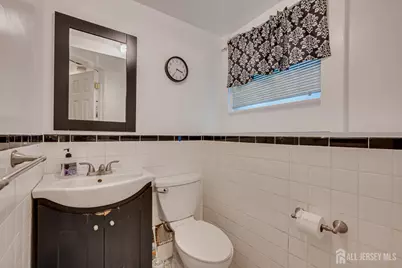 228 Henry Court, North Plainfield, NJ 07060 - Photo 6