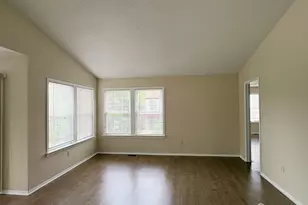 7 Daniel Webster Ave, Monroe Township, NJ 08831 - Photo 4