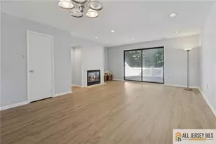 182 Hampshire Dr, Plainsboro Township, NJ 08536 - Photo 6