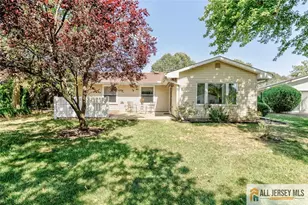 301 Yardley Dr, Monroe Township, NJ 08831 - Photo 28