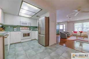 301 Yardley Dr, Monroe Township, NJ 08831 - Photo 8