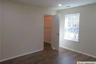 95 Pennsylvania Way, North Brunswick Township, NJ 08902 - Photo 10