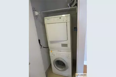 1 Spring #1604 Street, New Brunswick, NJ 08901 - Photo 4