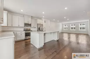 46 Mariveles Wy, Eatontown, NJ 07724 - Photo 8