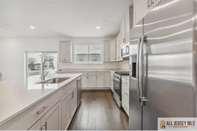 46 Mariveles Way, Eatontown, NJ 07724 - Photo 6