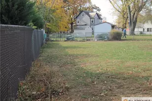 5 Meyer Rd, Edison, NJ 08817 - Photo 4