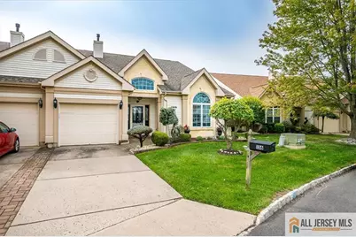 136 Birmingham Lane, Monroe Township, NJ 08831 - Photo 2