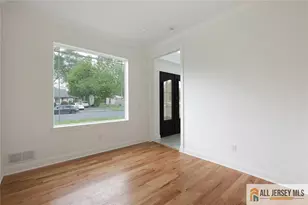 19 Fairfax Rd, Edison, NJ 08817 - Photo 2