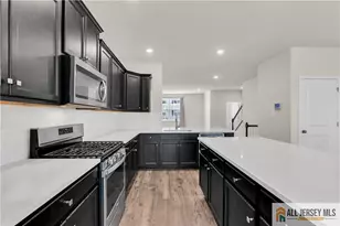 504 E International Rd, Monroe Township, NJ 08831 - Photo 12