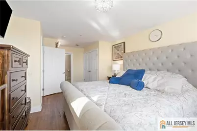 45 Broadway Avenue, Jersey City, NJ 07306 - Photo 36