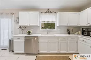 2 Guinevere Rd, Monroe Township, NJ 08831 - Photo 12