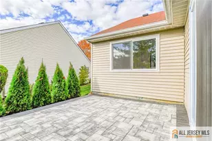 639 Madison Dr, Monroe Township, NJ 08831 - Photo 22