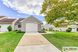 639 Madison Dr, Monroe Township, NJ 08831 - Photo 24
