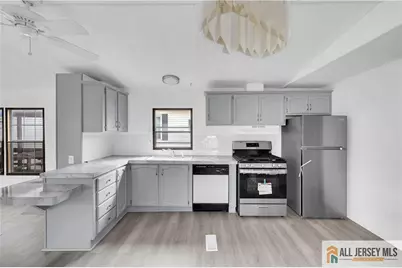 38 Longfellow Road, North Brunswick Township, NJ 08902 - Photo 4