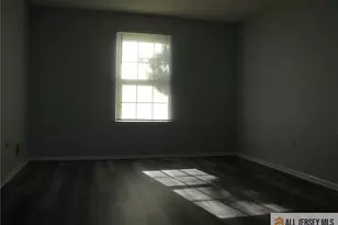 152 Darwin Ln, North Brunswick Township, NJ 08902 - Photo 10