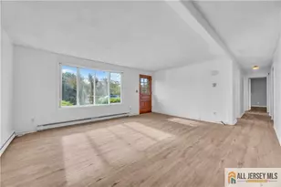 27 Railroad Ave, Helmetta, NJ 08828 - Photo 16