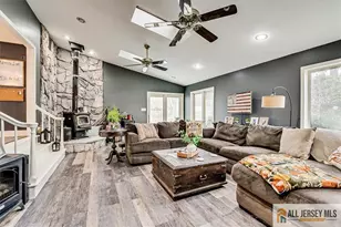 146 Howard Ave, Edison, NJ 08837 - Photo 16