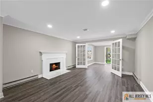 265 Crosse Dr, Monroe Township, NJ 08831 - Photo 8