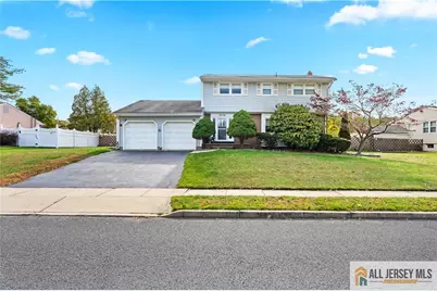 70 Creamer Drive, Sayreville, NJ 08872 - Photo 2