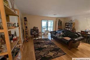 277 Cross Dr, Monroe Township, NJ 08831 - Photo 2