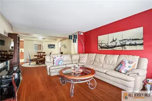 631 Madison Dr, Monroe Township, NJ 08831 - Photo 2