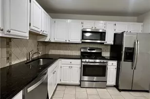 392 Lackland Ave, Piscataway Township, NJ 08854 - Photo 6