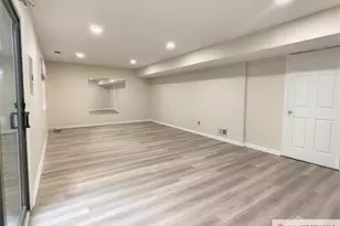 3203 N Oaks Blvd, North Brunswick Township, NJ 08902 - Photo 18