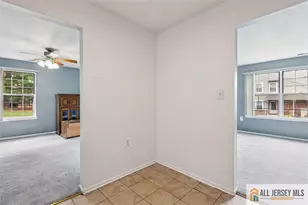 15 Lindsey Cir, Old Bridge Township, NJ 08857 - Photo 12