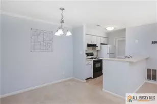 273 Crosspointe Dr, East Brunswick Township, NJ 08816 - Photo 4