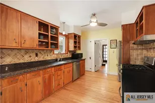 100 Lawrence Ave, Highland Park, NJ 08904 - Photo 16