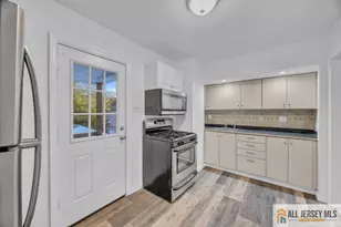 34 Maple Ave, Edison, NJ 08837 - Photo 14