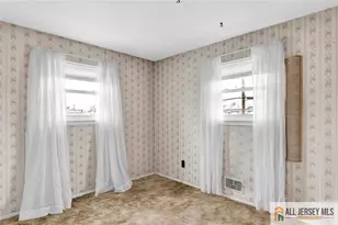 85 Whitman St, Carteret, NJ 07008 - Photo 14