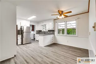 1474 Huron Rd, North Brunswick Township, NJ 08902 - Photo 4