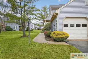 5 Wingate Ct, Monroe Township, NJ 08831 - Photo 8