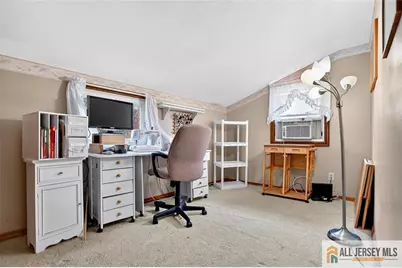 84 S Inman Avenue, Avenel, NJ 07001 - Photo 16