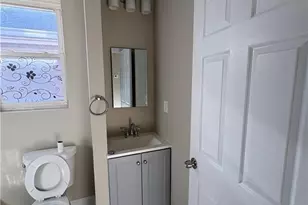 402 Lawrence St, Perth Amboy, NJ 08861 - Photo 10