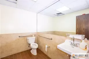 2 State Route 27 Hwy, Edison, NJ 08820 - Photo 46