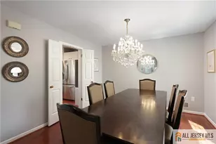 160 Buttonwood Dr, Piscataway Township, NJ 08854 - Photo 16