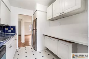 15 York Dr, Edison, NJ 08817 - Photo 12