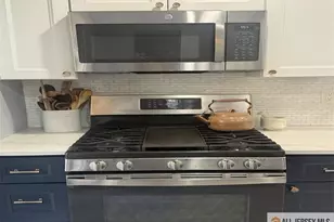 44 Wisteria Ct, South Brunswick Township, NJ 08852 - Photo 6